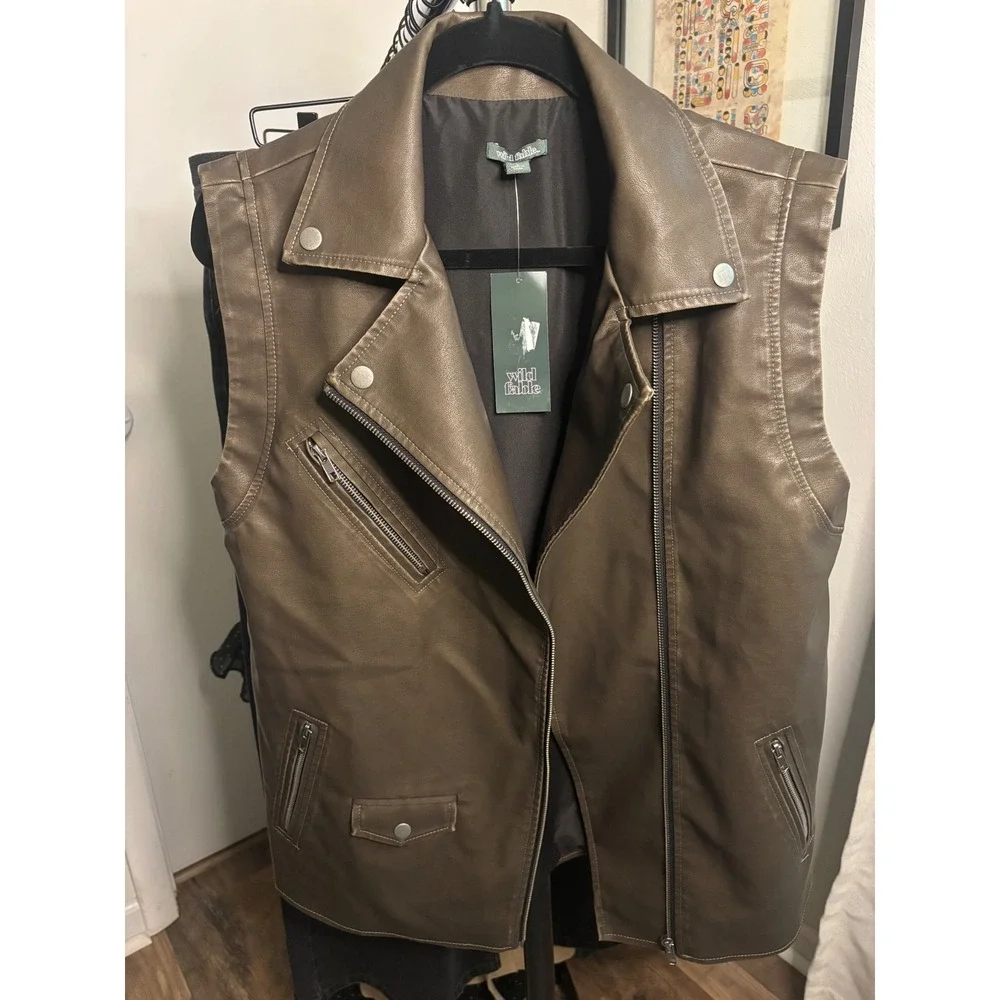 Wild Fable Mens Faux Leather Moto Vest Olive Brown Biker Jacket Asymmetrical Zip